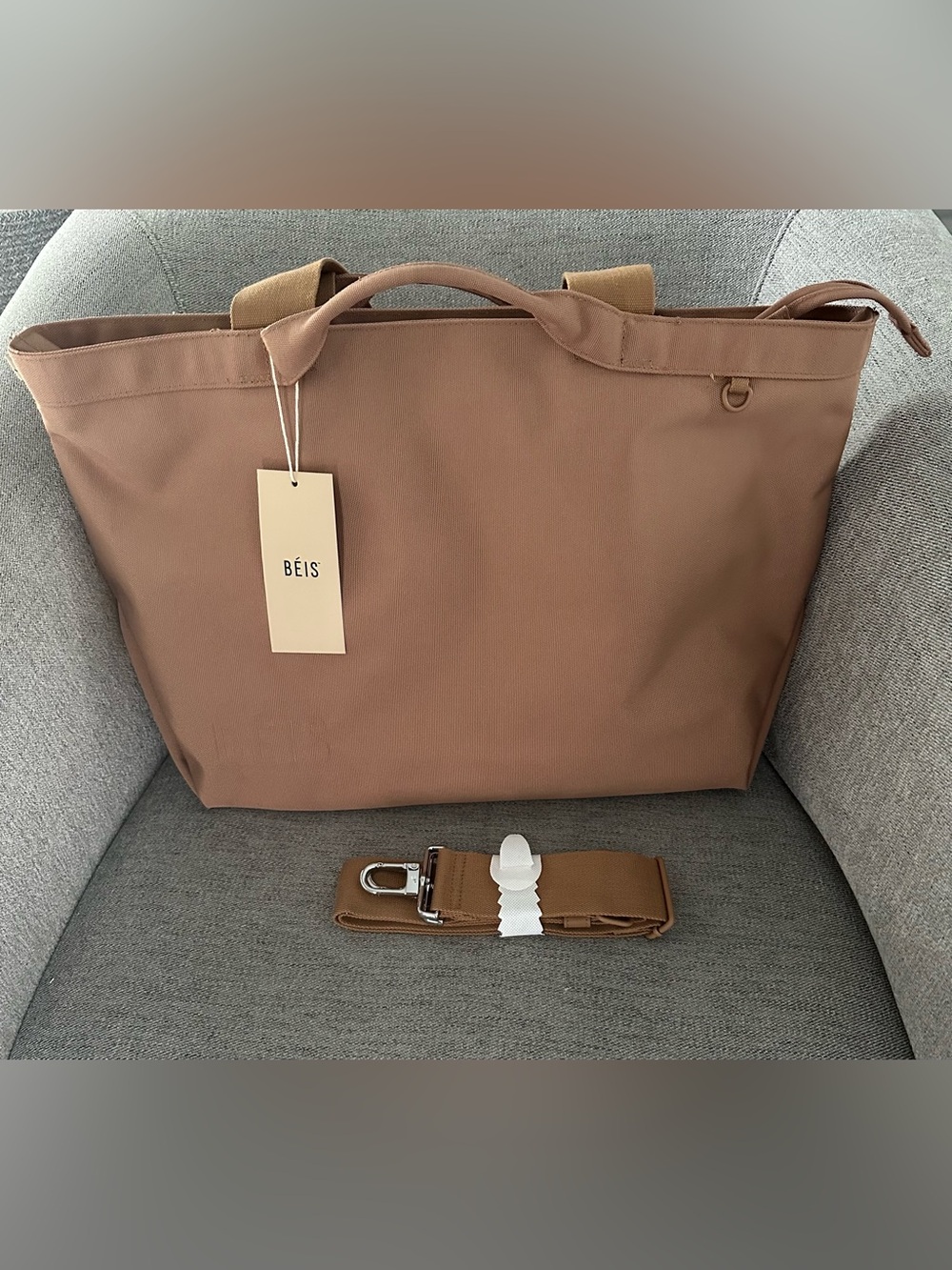 Travel Tote in Camel - BEIS